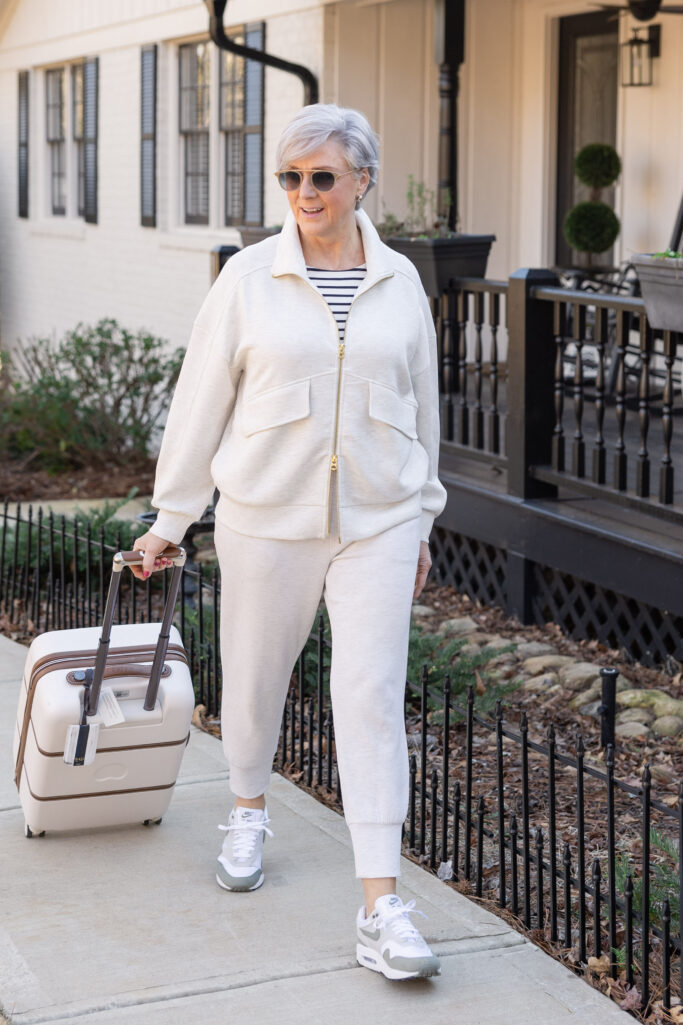 What to Pack for Summer Vacation: Effortlessly Chic Outfit Ideas for Women Over 50